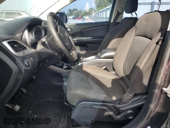 ✅ 2012 Dodge Journey SE • VIN: 3C4PDCAB3CT372489 • Lot: 60801825. Wystawiony na Copart z przebiegiem 197 328 mil. Bezpłatny archiwum sprzedaży aukcyjnych z USA i szczegółowy raport historii pojazdu na DreamBid. Zdjęcie 7.