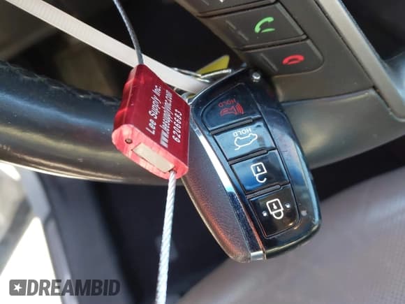 ✅ 2015 Hyundai Santa Fe GLS • VIN: KM8SR4HF2FU116358 • Lot: 41416427. Wystawiony na IAAI z przebiegiem 92 330 mil. Bezpłatny archiwum sprzedaży aukcyjnych z USA i szczegółowy raport historii pojazdu na DreamBid. Zdjęcie 11.