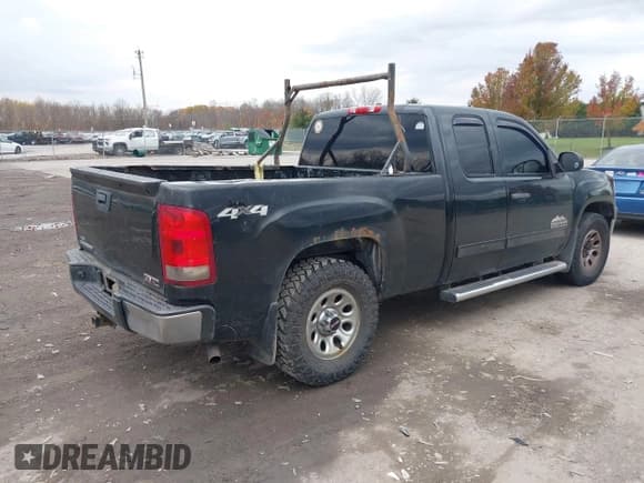 ✅ 2013 GMC Sierra 1500 SL • VIN: 1GTR2UEA8DZ408824 • Лот: 43660504. Опубликован ранее на IAAI с пробегом 219 644 миль. Бесплатный доступ к архиву аукционных продаж из США и подробный отчёт об истории автомобиля на DreamBid. Изображение 4.