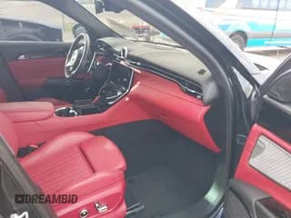 ✅ 2023 Maserati Grecale Modena • VIN: ZN682AVM5P7422442 • Лот: 41112994. Опубликован ранее на IAAI с пробегом 9 367 миль. Бесплатный доступ к архиву аукционных продаж из США и подробный отчёт об истории автомобиля на DreamBid. Изображение 5.