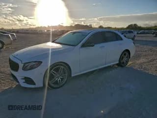 ✅ 2017 Mercedes-Benz E 300 Luxury • VIN: WDDZF4JB0HA084569 • Lot: 94417595. Listed on Copart with 106,823 mi. Free auction sales archive from the USA and detailed vehicle history report at DreamBid. Image 1.