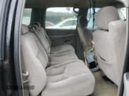 ✅ 2005 Chevrolet Suburban LT • VIN: 3GNEC16Z45G148753 • Lot: 80746374. Wystawiony na Copart z przebiegiem 288 810 mil. Bezpłatny archiwum sprzedaży aukcyjnych z USA i szczegółowy raport historii pojazdu na DreamBid. Zdjęcie 11.