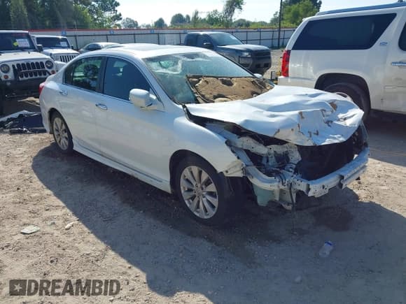 ✅ 2015 Honda Accord EX-L • VIN: 1HGCR2F86FA233638 • Lot: 43322995. Listed on IAAI with 126,642 mi. Free auction sales archive from the USA and detailed vehicle history report at DreamBid. Image 1.