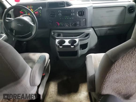 ✅ 2012 Ford Econoline Passenger XL • VIN: 1FBNE3BL1CDB00271 • Lot: 86870205. Wystawiony na Copart z przebiegiem 288 259 mil. Bezpłatny archiwum sprzedaży aukcyjnych z USA i szczegółowy raport historii pojazdu na DreamBid. Zdjęcie 8.