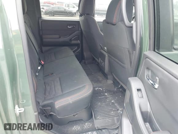✅ 2024 Nissan Frontier Pro-4X • VIN: 1N6ED1EK3RN609039 • Lot: 41868044. Listed on IAAI with 9,957 mi. Free auction sales archive from the USA and detailed vehicle history report at DreamBid. Image 8.