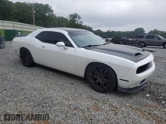 ✅ 2016 Dodge Challenger R/T Scat Pack • VIN: 2C3CDZFJ0GH317194 • Lot: 67985695. Wystawiony na Copart z przebiegiem 73 373 mil. Bezpłatny archiwum sprzedaży aukcyjnych z USA i szczegółowy raport historii pojazdu na DreamBid. Zdjęcie 4.