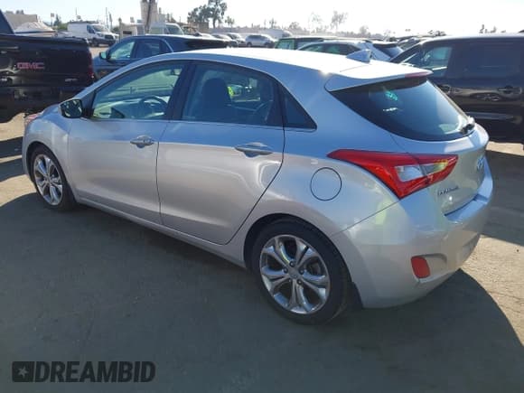 ✅ 2014 Hyundai Elantra • VIN: KMHD35LH5EU194561 • Lot: 43357715. Listed on IAAI with 96,097 mi. Free auction sales archive from the USA and detailed vehicle history report at DreamBid. Image 3.