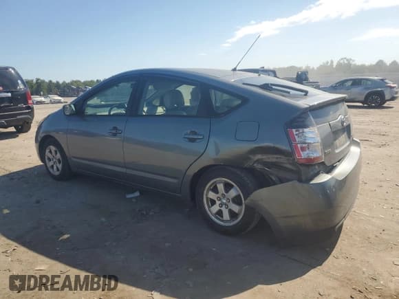 ✅ 2004 Toyota Prius • VIN: JTDKB20U440103199 • Лот: 70998015. Опубликован ранее на Copart с пробегом 196 176 миль. Бесплатный доступ к архиву аукционных продаж из США и подробный отчёт об истории автомобиля на DreamBid. Изображение 2.