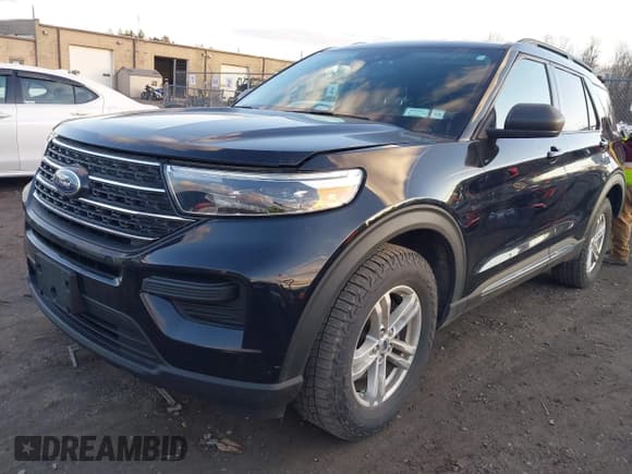 ✅ 2022 Ford Explorer XLT • VIN: 1FMSK8DH3NGB69053 • Lot: 43715298. Wystawiony na IAAI z przebiegiem 61 493 mil. Bezpłatny archiwum sprzedaży aukcyjnych z USA i szczegółowy raport historii pojazdu na DreamBid. Zdjęcie 2.