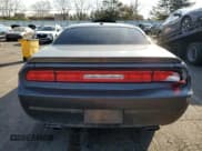 ✅ 2014 Dodge Challenger R/T 100th Anniversary Appearance • VIN: 2C3CDYBT2EH201946 • Lot: 77696264. Wystawiony na Copart z przebiegiem 149 258 mil. Bezpłatny archiwum sprzedaży aukcyjnych z USA i szczegółowy raport historii pojazdu na DreamBid. Zdjęcie 6.