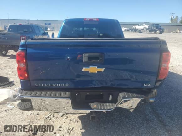 2015 Chevrolet Silverado 1500 LTZ z VIN 3GCUKSEC9FG225869, wystawiony jako Copart lot #87268375 z przebiegiem 288 050 mil mil oraz Czysty tytuł • Clean title. Historia ofert i sprzedaży dostępna na DreamBid. Obrazek 6.
