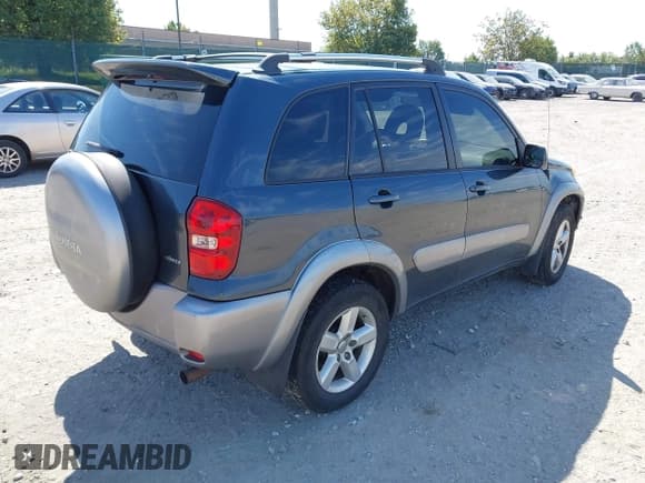 ✅ 2005 Toyota RAV4 • VIN: JTEHD20V256043818 • Lot: 43188590. Listed on IAAI with 190,017 mi. Free auction sales archive from the USA and detailed vehicle history report at DreamBid. Image 4.