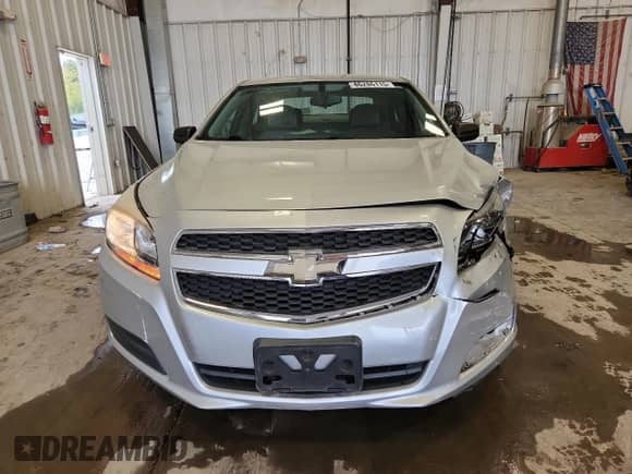 2013 Chevrolet Malibu LS с VIN 1G11B5SAXDF245823, выставлен на аукционе Copart как лот 86286115 с пробегом 82 934 миль миль и На запчасти • Non repairable. История ставок и продаж доступна на DreamBid. Изображение 5.
