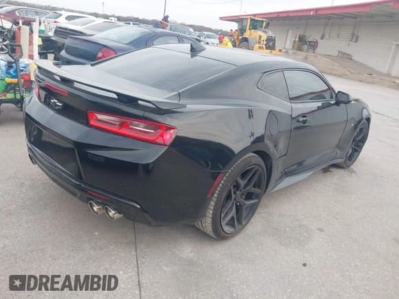 ✅ 2018 Chevrolet Camaro 2SS • VIN: 1G1FH1R72J0191441 • Лот: 43883850. Опубликован ранее на IAAI с пробегом 85 853 миль. Бесплатный доступ к архиву аукционных продаж из США и подробный отчёт об истории автомобиля на DreamBid. Изображение 4.