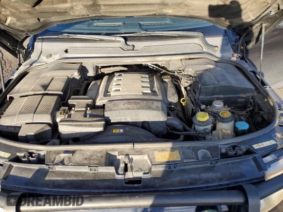 ✅ 2005 Land Rover LR3 SE • VIN: SALAA25485A300291 • Lot: 86338015. Wystawiony na Copart z przebiegiem 328 611 mil. Bezpłatny archiwum sprzedaży aukcyjnych z USA i szczegółowy raport historii pojazdu na DreamBid. Zdjęcie 12.