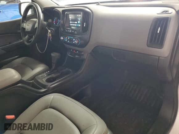 ✅ 2018 Chevrolet Colorado 2WD Work Truck • VIN: 1GCHSBEAXJ1307195 • Лот: 73254054. Опубликован ранее на Copart с пробегом 99 051 миль. Бесплатный доступ к архиву аукционных продаж из США и подробный отчёт об истории автомобиля на DreamBid. Изображение 8.