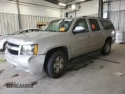 ✅ 2007 Chevrolet Suburban LT • VIN: 1GNFK16377J278806 • Lot: 69786194. Wystawiony na Copart z przebiegiem 220 764 mil. Bezpłatny archiwum sprzedaży aukcyjnych z USA i szczegółowy raport historii pojazdu na DreamBid. Zdjęcie 1.