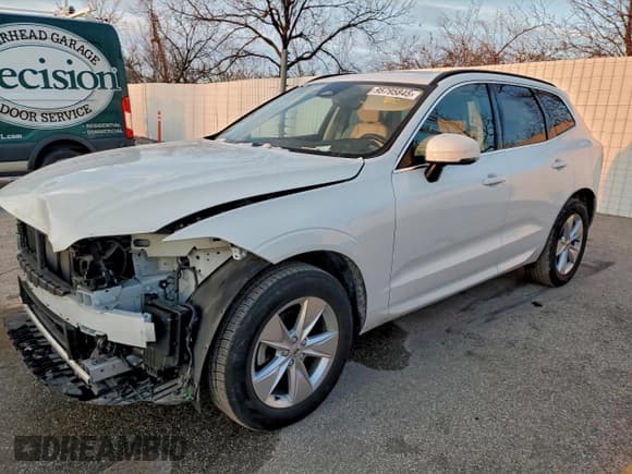 ✅ 2022 Volvo XC60 Momentum • VIN: YV4L12RK4N1019806 • Lot: 95795845. Listed on Copart with 84,785 mi. Free auction sales archive from the USA and detailed vehicle history report at DreamBid. Image 1.