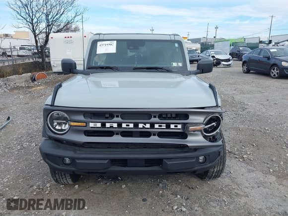 ✅ 2022 Ford Bronco • VIN: 1FMDE5BH2NLA87906 • Лот: 43719502. Опубликован ранее на IAAI с пробегом 24 686 миль. Бесплатный доступ к архиву аукционных продаж из США и подробный отчёт об истории автомобиля на DreamBid. Изображение 6.
