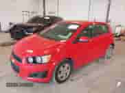 2014 Chevrolet Sonic LS с VIN 1G1JB6SHXE4167088, выставлен на аукционе IAAI как лот 43573823 с пробегом 131 127 миль миль и . История ставок и продаж доступна на DreamBid. Изображение 2.