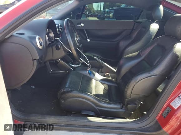 ✅ 2001 Audi TT • VIN: TRUWT28N811021600 • Lot: 86520725. Wystawiony na Copart z przebiegiem 113 158 mil. Bezpłatny archiwum sprzedaży aukcyjnych z USA i szczegółowy raport historii pojazdu na DreamBid. Zdjęcie 7.