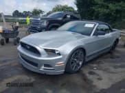 ✅ 2011 Ford Mustang V6 • VIN: 1ZVBP8EM7B5120539 • Лот: 42502299. Опубликован ранее на IAAI с пробегом 135 662 миль. Бесплатный доступ к архиву аукционных продаж из США и подробный отчёт об истории автомобиля на DreamBid. Изображение 2.