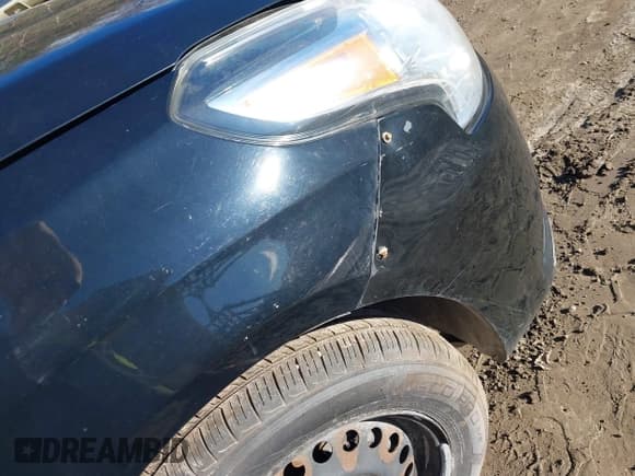 ✅ 2015 Nissan Versa S Plus • VIN: 3N1CN7AP9FL802919 • Lot: 43741939. Wystawiony na IAAI z przebiegiem Nie podano. Bezpłatny archiwum sprzedaży aukcyjnych z USA i szczegółowy raport historii pojazdu na DreamBid. Zdjęcie 6.