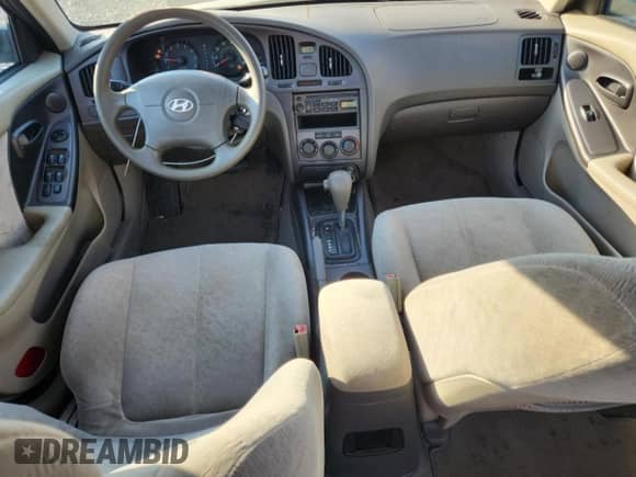 ✅ 2006 Hyundai Elantra GLS • VIN: KMHDN46D66U308050 • Лот: 85305755. Опубликован ранее на Copart с пробегом 172 836 миль. Бесплатный доступ к архиву аукционных продаж из США и подробный отчёт об истории автомобиля на DreamBid. Изображение 8.