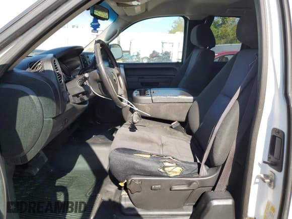 ✅ 2012 Chevrolet Silverado 2500HD LT • VIN: 1GC2KXCG6CZ146343 • Lot: 80794965. Wystawiony na Copart z przebiegiem 288 635 mil. Bezpłatny archiwum sprzedaży aukcyjnych z USA i szczegółowy raport historii pojazdu na DreamBid. Zdjęcie 7.