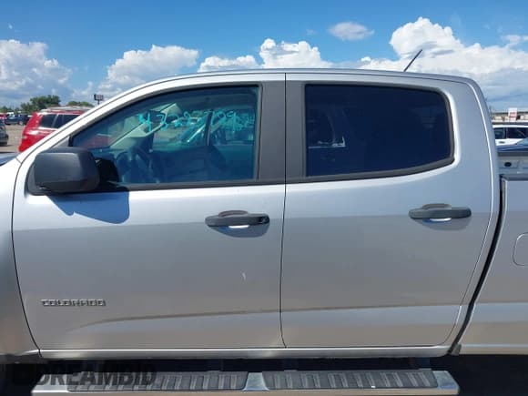 ✅ 2017 Chevrolet Colorado 2WD WT • VIN: 1GCGSBEN6H1245853 • Лот: 43283789. Опубликован ранее на IAAI с пробегом 55 528 миль. Бесплатный доступ к архиву аукционных продаж из США и подробный отчёт об истории автомобиля на DreamBid. Изображение 14.