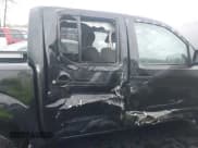 ✅ 2016 Nissan Frontier Pro-4X • VIN: 1N6AD0EV6GN724668 • Lot: 43566104. Wystawiony na IAAI z przebiegiem 93 802 mil. Bezpłatny archiwum sprzedaży aukcyjnych z USA i szczegółowy raport historii pojazdu na DreamBid. Zdjęcie 6.