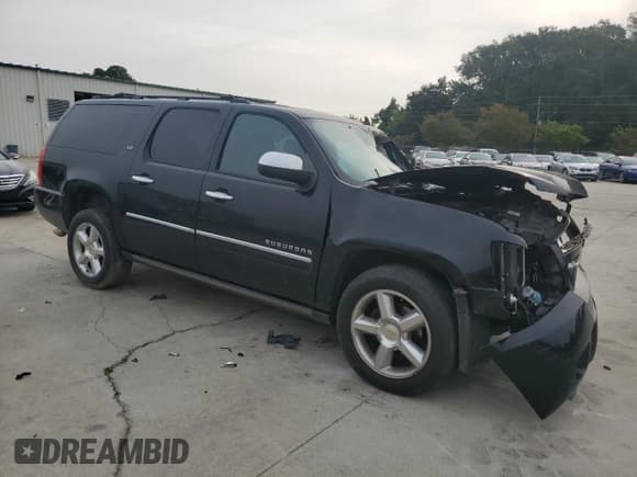 ✅ 2011 Chevrolet Suburban LTZ • VIN: 1GNSKKE30BR335704 • Lot: 70508724. Wystawiony na Copart z przebiegiem 177 324 mil. Bezpłatny archiwum sprzedaży aukcyjnych z USA i szczegółowy raport historii pojazdu na DreamBid. Zdjęcie 4.
