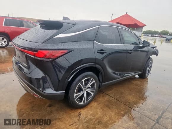 ✅ 2023 Lexus RX 350 Premium Plus • VIN: JTJCHMAAXP2002872 • Lot: 83808865. Wystawiony na Copart z przebiegiem 19 165 mil. Bezpłatny archiwum sprzedaży aukcyjnych z USA i szczegółowy raport historii pojazdu na DreamBid. Zdjęcie 3.