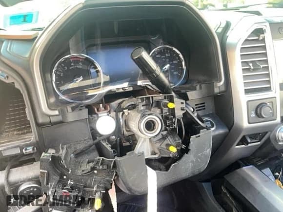 ✅ 2017 Ford F-350 XL • VIN: 1FT8W3BT7HEE40595 • Лот: 92477945. Опубликован ранее на Copart с пробегом 9 000 миль. Бесплатный доступ к архиву аукционных продаж из США и подробный отчёт об истории автомобиля на DreamBid. Изображение 10.