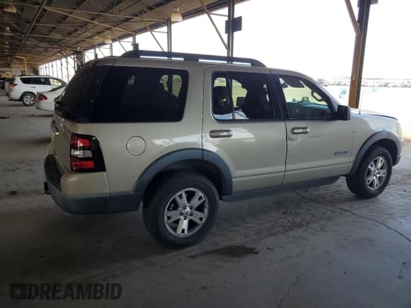 ✅ 2007 Ford Explorer XLT • VIN: 1FMEU73E27UB36476 • Lot: 58798215. Wystawiony na Copart z przebiegiem 145 310 mil. Bezpłatny archiwum sprzedaży aukcyjnych z USA i szczegółowy raport historii pojazdu na DreamBid. Zdjęcie 3.
