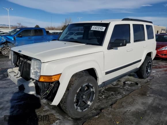 ✅ 2007 Jeep Commander Sport • VIN: 1J8HH48P57C680922 • Лот: 41823245. Опубликован ранее на Copart с пробегом 127 586 миль. Бесплатный доступ к архиву аукционных продаж из США и подробный отчёт об истории автомобиля на DreamBid. Изображение 1.