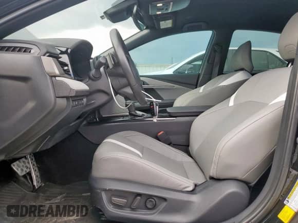 2025 Toyota Camry LE with VIN 4T1DAACK9SU121635, listed as a Copart auction lot 82130515 with 11,399 mi miles and Salvage title. Bid and sale history available at DreamBid. Image 7.