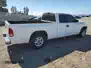 ✅ 2000 Dodge Dakota Sport • VIN: 1B7GL22N5YS544651 • Lot: 84993785. Wystawiony na Copart z przebiegiem 137 008 mil. Bezpłatny archiwum sprzedaży aukcyjnych z USA i szczegółowy raport historii pojazdu na DreamBid. Zdjęcie 3.