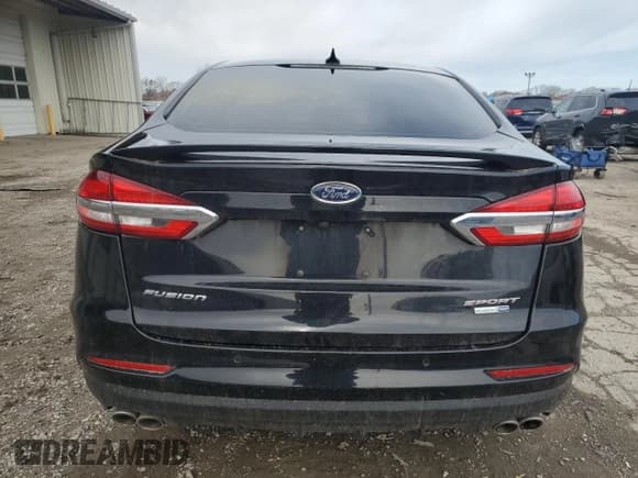 ✅ 2019 Ford Fusion Sport • VIN: 3FA6P0VP9KR214067 • Лот: 49258885. Опубликован ранее на Copart с пробегом 142 216 миль. Бесплатный доступ к архиву аукционных продаж из США и подробный отчёт об истории автомобиля на DreamBid. Изображение 6.