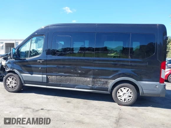 ✅ 2016 Ford Transit XL • VIN: 1FBAX2CG0GKA33426 • Lot: 43389777. Wystawiony na IAAI z przebiegiem 101 738 mil. Bezpłatny archiwum sprzedaży aukcyjnych z USA i szczegółowy raport historii pojazdu na DreamBid. Zdjęcie 14.
