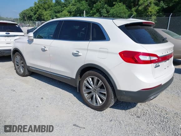✅ 2017 Lincoln MKX Reserve • VIN: 2LMPJ8LP9HBL38669 • Lot: 42605518. Listed on IAAI with 56,805 mi. Free auction sales archive from the USA and detailed vehicle history report at DreamBid. Image 3.