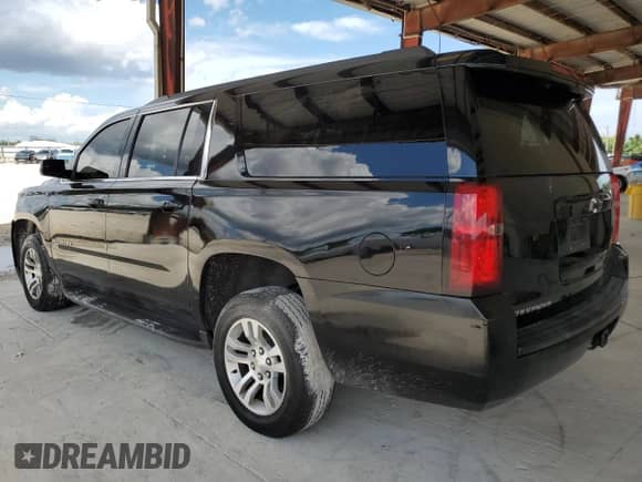 2019 Chevrolet Suburban LT z VIN 1GNSCHKC1KR209775, wystawiony jako Copart lot #80247215 z przebiegiem 113 434 mil mil oraz Nie do naprawy • Non repairable. Historia ofert i sprzedaży dostępna na DreamBid. Obrazek 2.