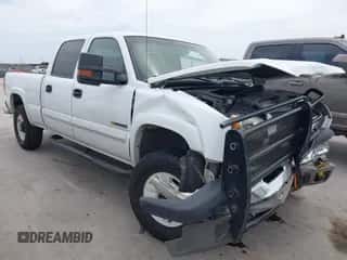 2003 Chevrolet Silverado 1500HD LS z VIN 1GCGC13U43F221791, wystawiony jako IAAI lot #42794725 z przebiegiem 126 318 mil mil oraz . Historia ofert i sprzedaży dostępna na DreamBid. Obrazek 1.