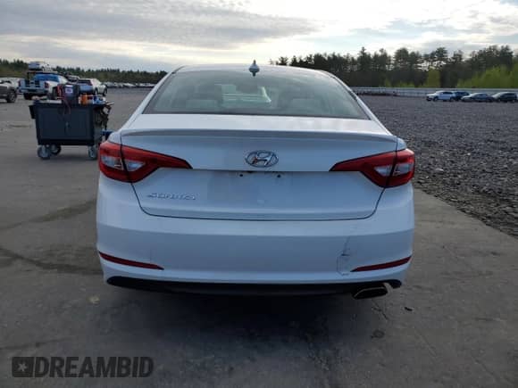 2016 Hyundai Sonata SE z VIN 5NPE24AF9GH405653, wystawiony jako Copart lot #56462645 z przebiegiem 103 867 mil mil oraz Szkoda całkowita • Salvage title. Historia ofert i sprzedaży dostępna na DreamBid. Obrazek 6.