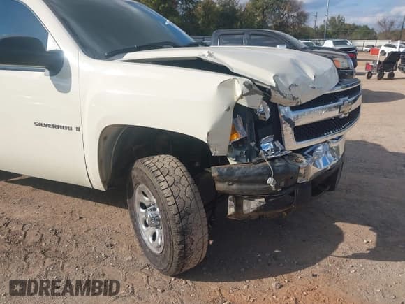 ✅ 2008 Chevrolet Silverado 1500 1LT • VIN: 2GCEC13C681113783 • Лот: 43627614. Опубликован ранее на IAAI с пробегом 151 938 миль. Бесплатный доступ к архиву аукционных продаж из США и подробный отчёт об истории автомобиля на DreamBid. Изображение 17.