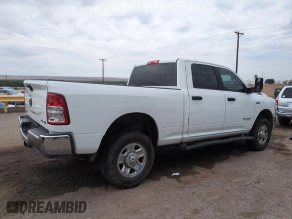 ✅ 2022 Ram 2500 Big Horn • VIN: 3C6UR5DJ1NG340789 • Lot: 65073695. Listed on Copart with 45,364 mi. Free auction sales archive from the USA and detailed vehicle history report at DreamBid. Image 3.