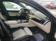 ✅ 2017 BMW X6 xDrive50i • VIN: 5UXKU6C37H0W38696 • Lot: 65710212. Wystawiony na Copart z przebiegiem 48 424 mil. Bezpłatny archiwum sprzedaży aukcyjnych z USA i szczegółowy raport historii pojazdu na DreamBid. Zdjęcie 5.