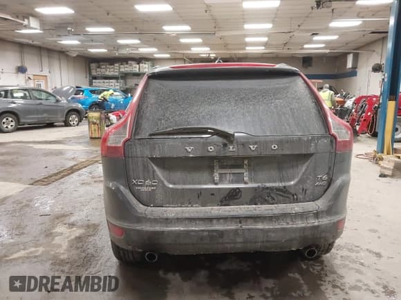 ✅ 2013 Volvo XC60 T6 • VIN: YV4902DZ5D2425054 • Lot: 43894378. Listed on IAAI with 261,162 mi. Free auction sales archive from the USA and detailed vehicle history report at DreamBid. Image 15.