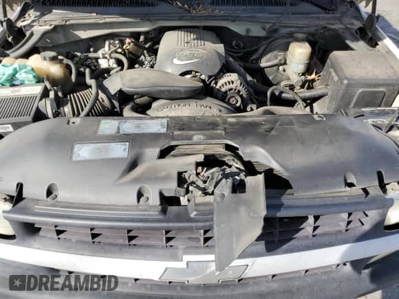 2002 Chevrolet Silverado 1500 z VIN 1GCEC19VX2E162662, wystawiony jako Copart lot #43749265 z przebiegiem 191 926 mil mil oraz Szkoda całkowita • Salvage title. Historia ofert i sprzedaży dostępna na DreamBid. Obrazek 12.