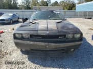 ✅ 2009 Dodge Challenger SRT-8 • VIN: 2B3LJ74W49H526756 • Lot: 73970234. Wystawiony na Copart z przebiegiem 55 750 mil. Bezpłatny archiwum sprzedaży aukcyjnych z USA i szczegółowy raport historii pojazdu na DreamBid. Zdjęcie 5.